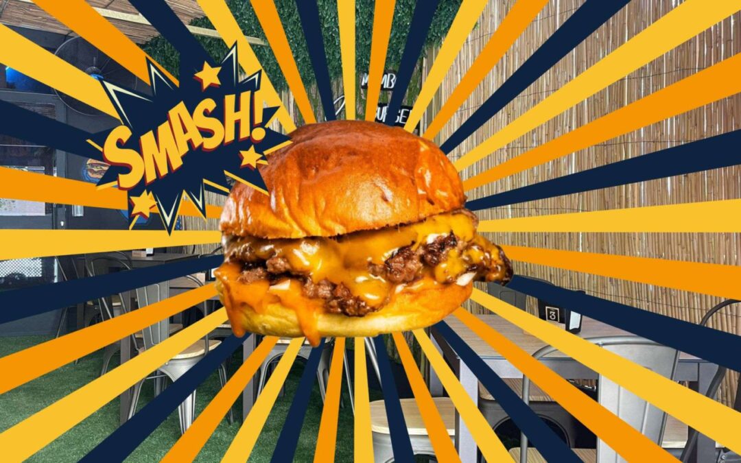 Hamburguesa smash de Mambo Burger, en su hamburguesería en Jávea